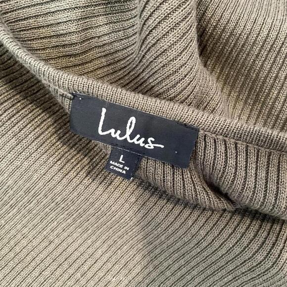 Khaki green ribbed knit mini dress with buttons and long sleeves - Picture 6 of 7